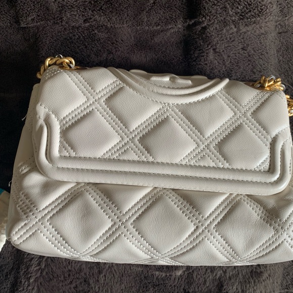 Tory Burch bag amazing condition used handful of times - Picture 2 of 11